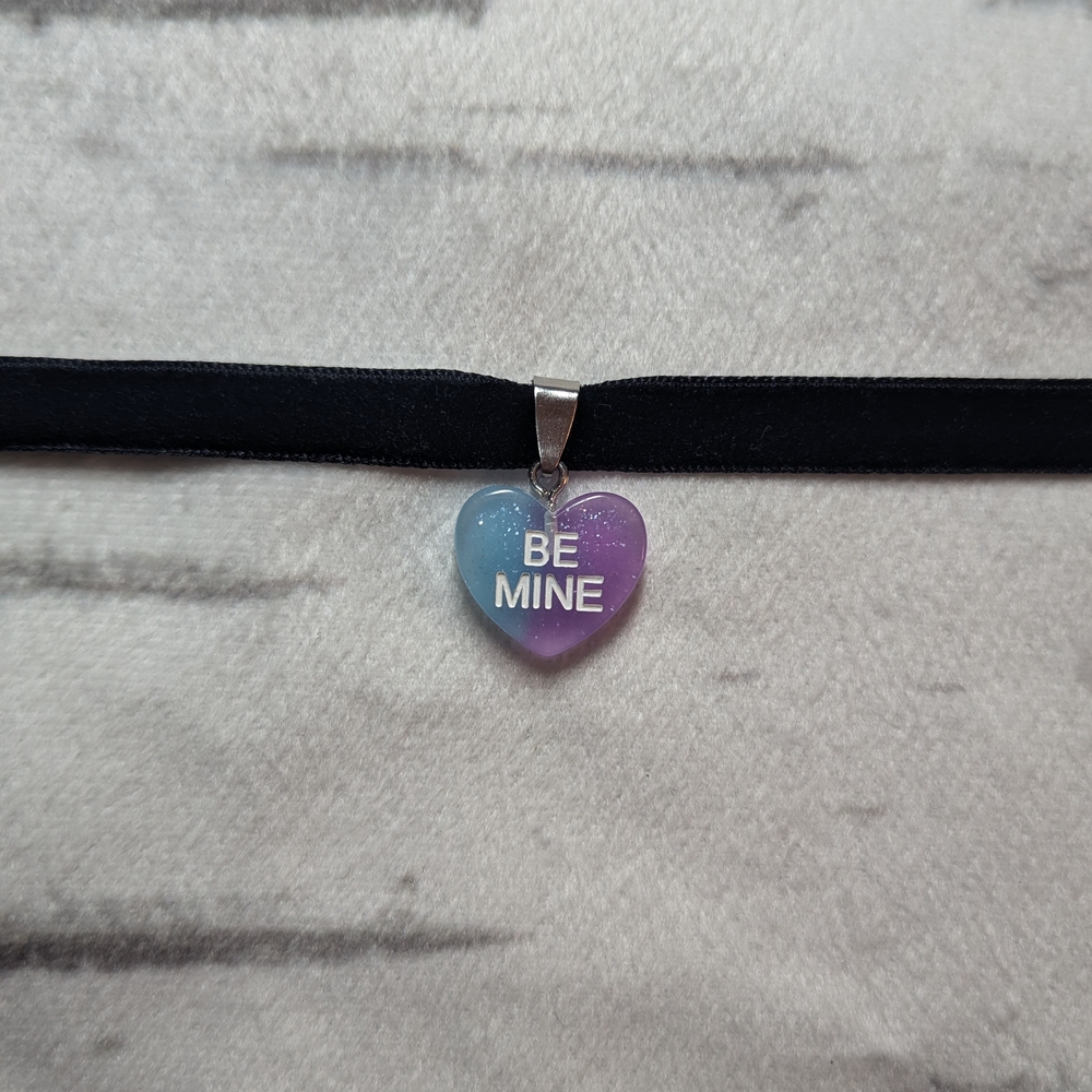 🩷 Heart Choker
